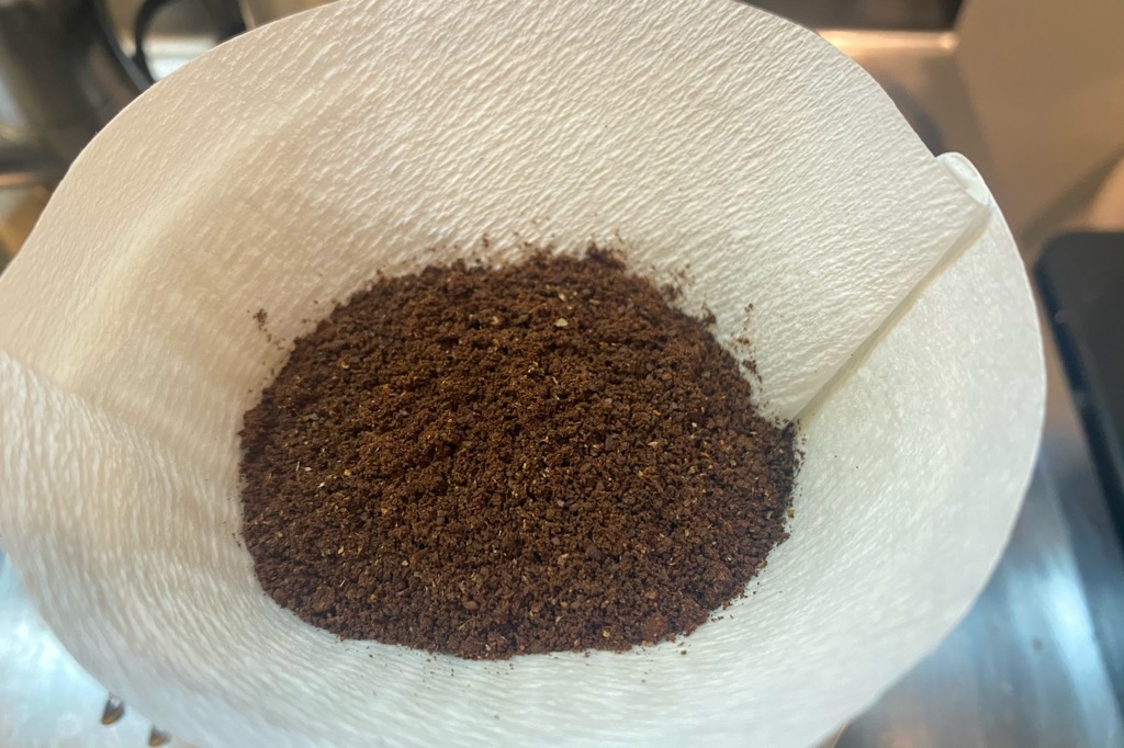 HadinEEonの電動コーヒーミル2020年最新版で挽いたコーヒー豆